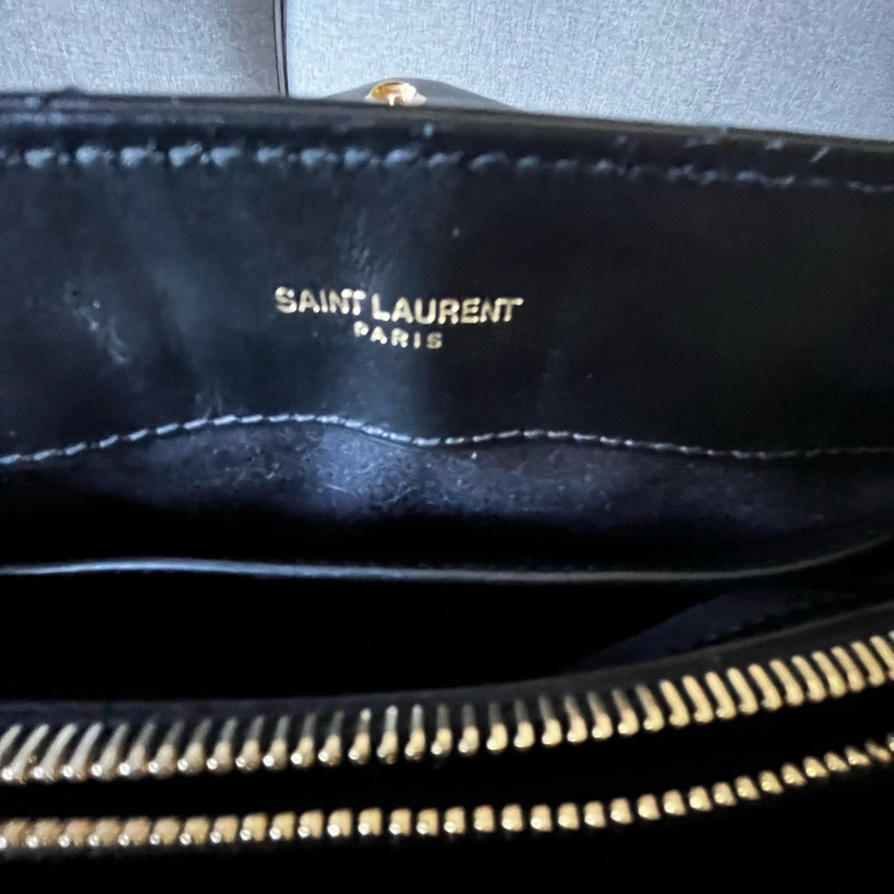 YSL Saint Laurent SMALL Lou Lou black leather with good hardware - Picture 7 of 14